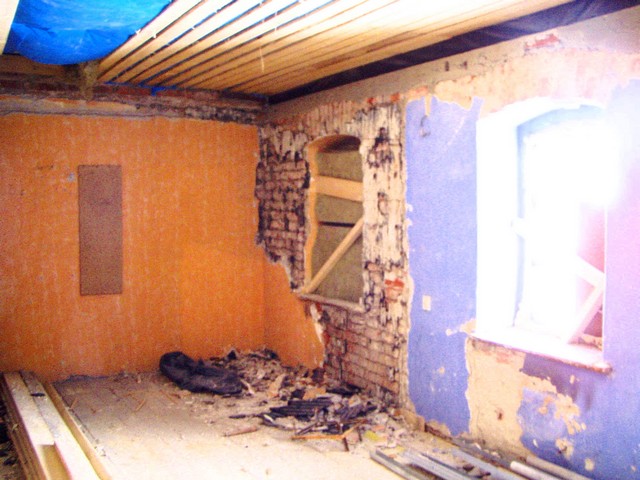 be_tn_pokoje przed remontem.JPG